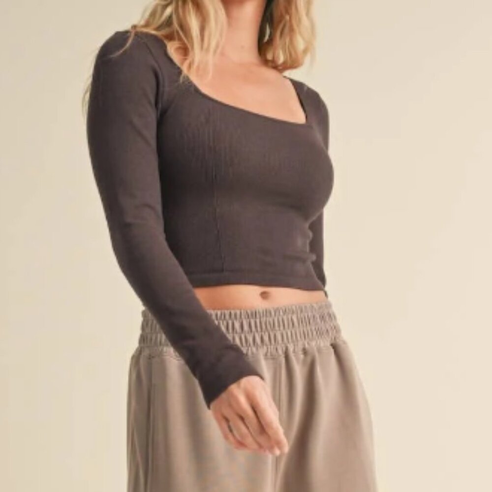 KIMBERLY  Square Neck Seamless Long Sleeve Top Small
